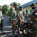 Tingkatkan Disiplin Dan Cegah Pelanggaran Prajurit Yonarmed 12/Divif 2 Kostrad Gelar Razia Kendaraan