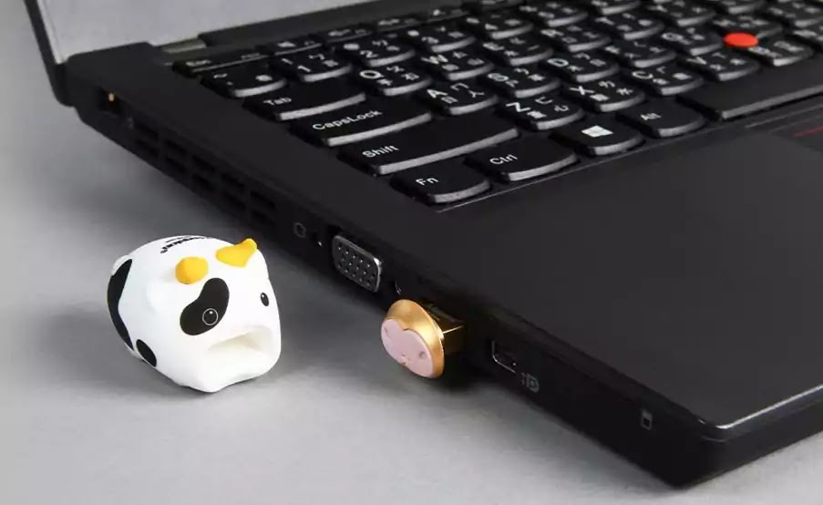 Kingston Limited-Edition Mini Cow USB Drives Kingston Limited-Edition Mini Cow USB Drives