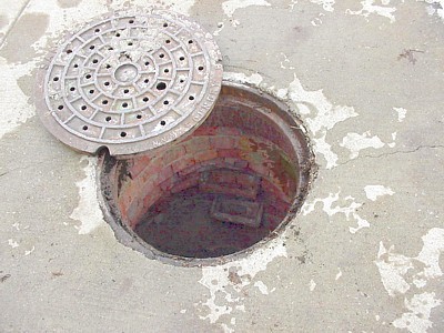 manhole.jpg