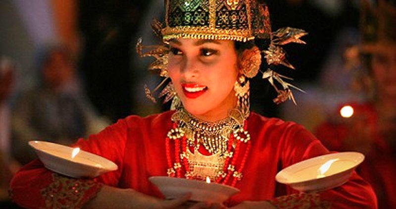 Lengkap Sejarah Tari Lilin Beserta Video Dan Gambarnya Cinta Indonesia