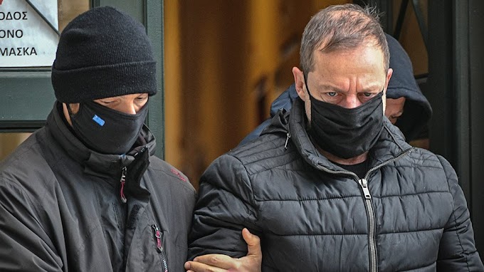  Κατάθεση-φωτιά για Λιγνάδη: «Μου είπε: Αν τολμήσεις να μιλήσεις, θα πάρω το όπλο και θα σου τινάξω τα μυαλά στον αέρα»