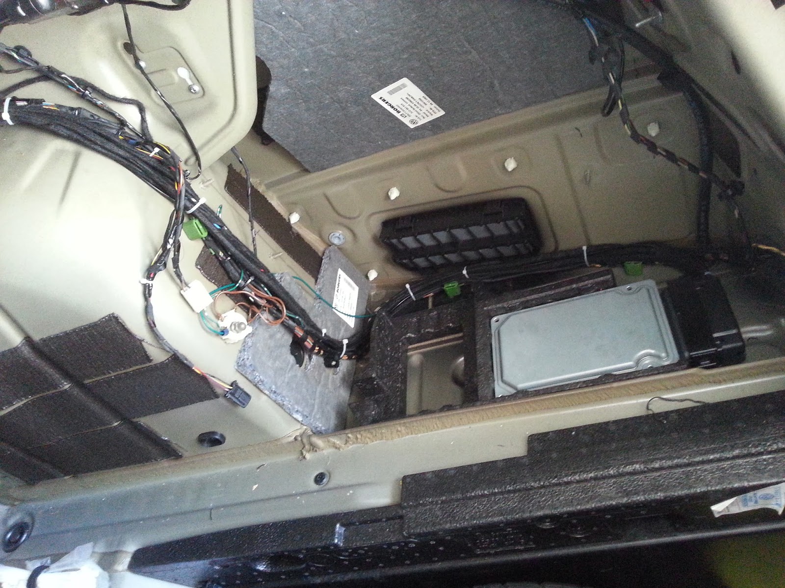 CBX RNS510 & Accessories Passat B6 Dynamic Chassis Control Electronic Suspension