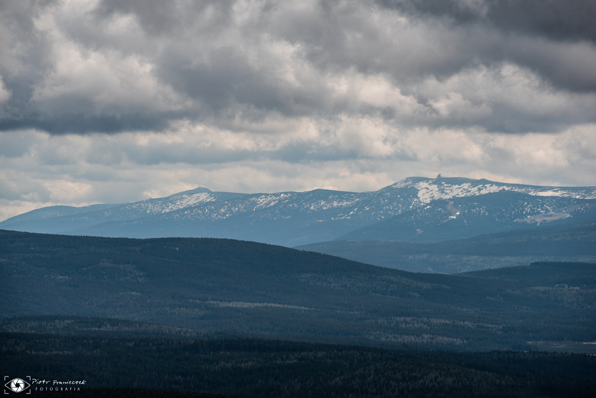 Smrk - Widok na Karkonosze