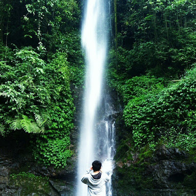 wisata air terjun kawasan Pacet Mojokerto