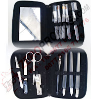 Souvenir meni-pedi, menicure set, gunting kuku set, pedicure set souvenir, souvenir pernikahan manicure set, peralatan meni pedi