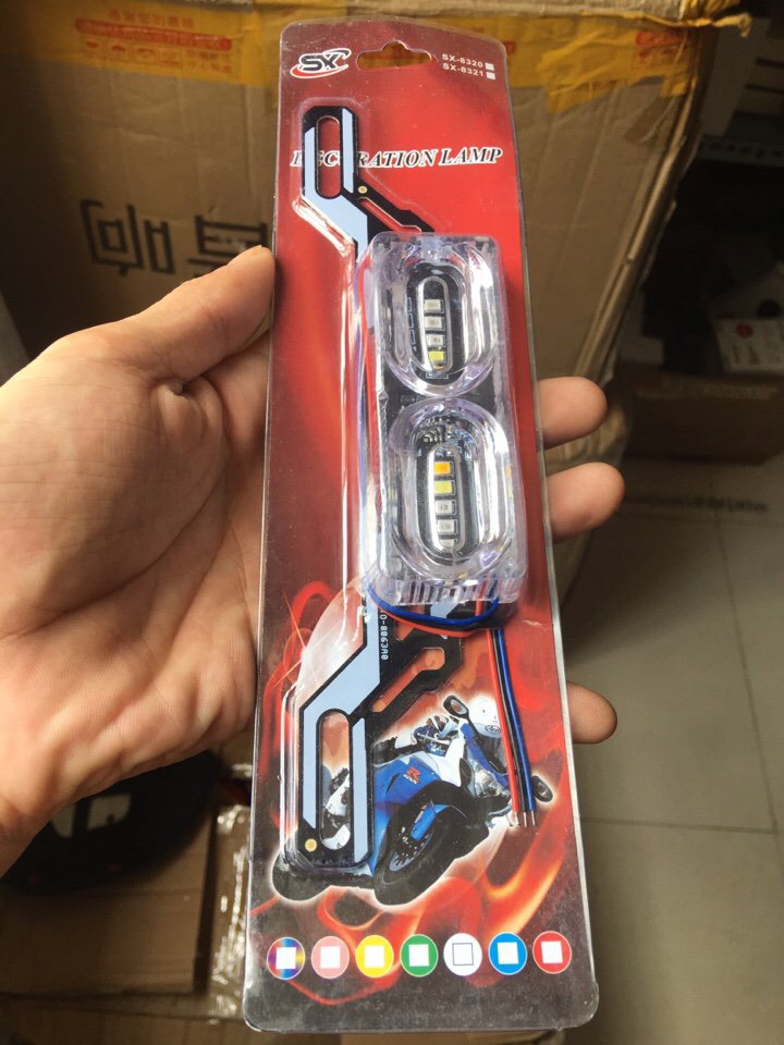 50k - Đèn police có đèn led gắn biển số xe giá sỉ và lẻ rẻ nhất 50k - Đèn police có đèn led gắn biển số xe giá sỉ và lẻ rẻ nhất