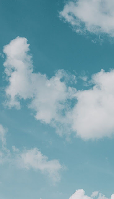 Real Clouds with blue Sky Aesthetic Wallpaper