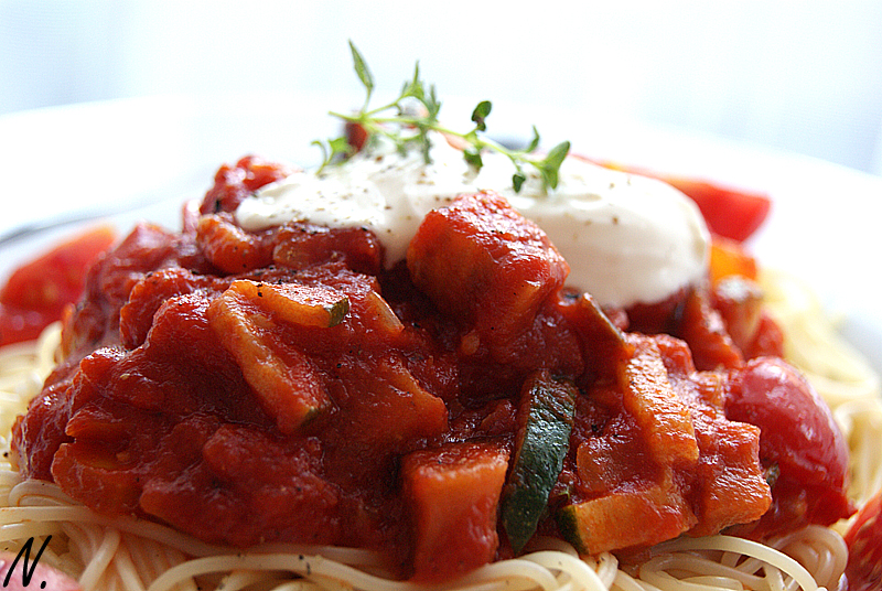 senf und vanille: Spaghettini mit mediterranem Gemüse
