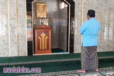 Niat Doa Sholat Maghrib Latin Sendirian Lengkap - Mustafalan