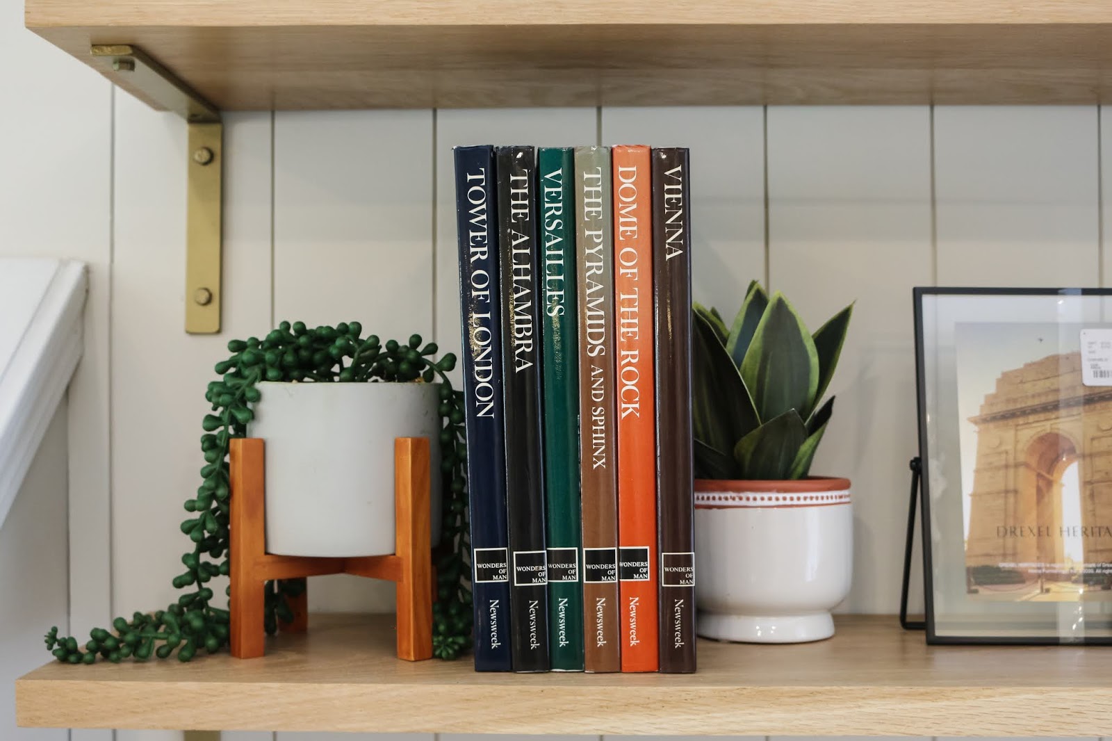 How To Hang Floating Shelves Using Brackets One Room Challenge Week 7