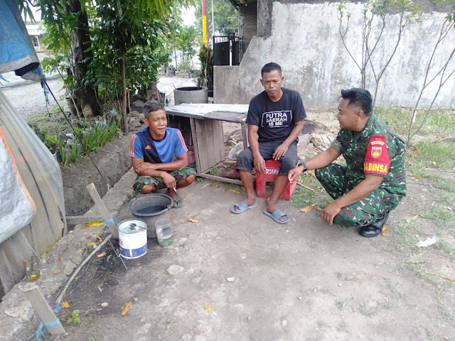 Musim Penghujan Tiba, Babinsa Himbau Warga Waspada Bencana Musim Penghujan Tiba, Babinsa Himbau Warga Waspada Bencana