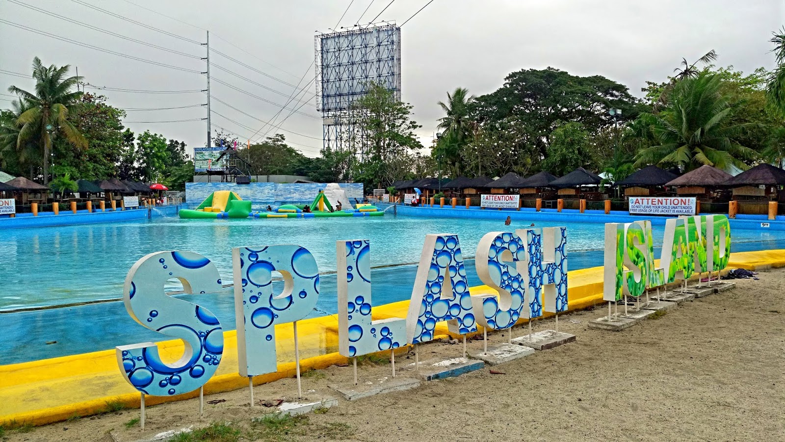 Splash Island Laguna