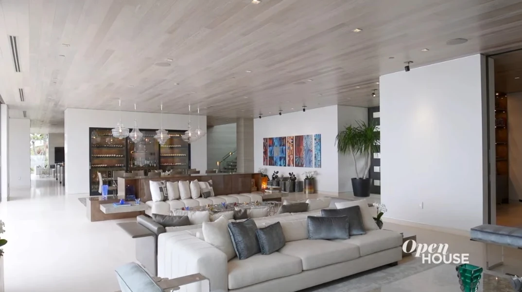 48 Interior Photos vs. Tour 5046 Carbon Beach Ter, Malibu, CA Ultra Luxury Modern Mansion