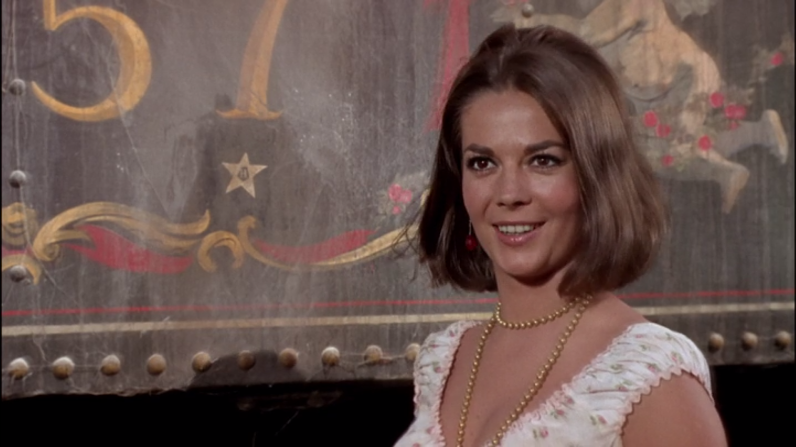 Film Sur La Vie De Natalie Wood Movie and TV Screencaps: Natalie Wood as Alva Starr in This Property Is