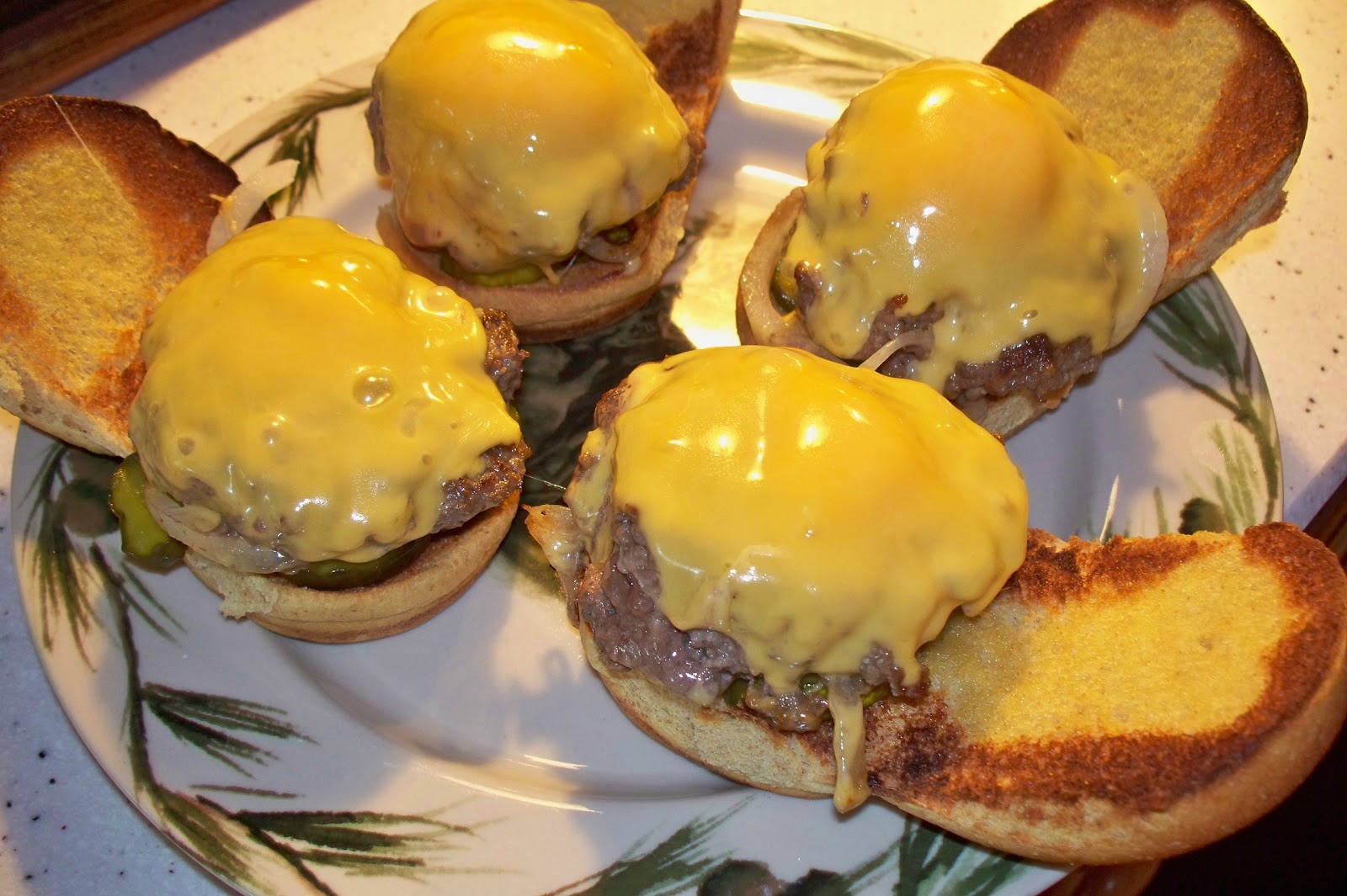 THE FOOD OF LOVE GRIDDLE BURGERS CHEDDARANDONION SMASHED BURGERS