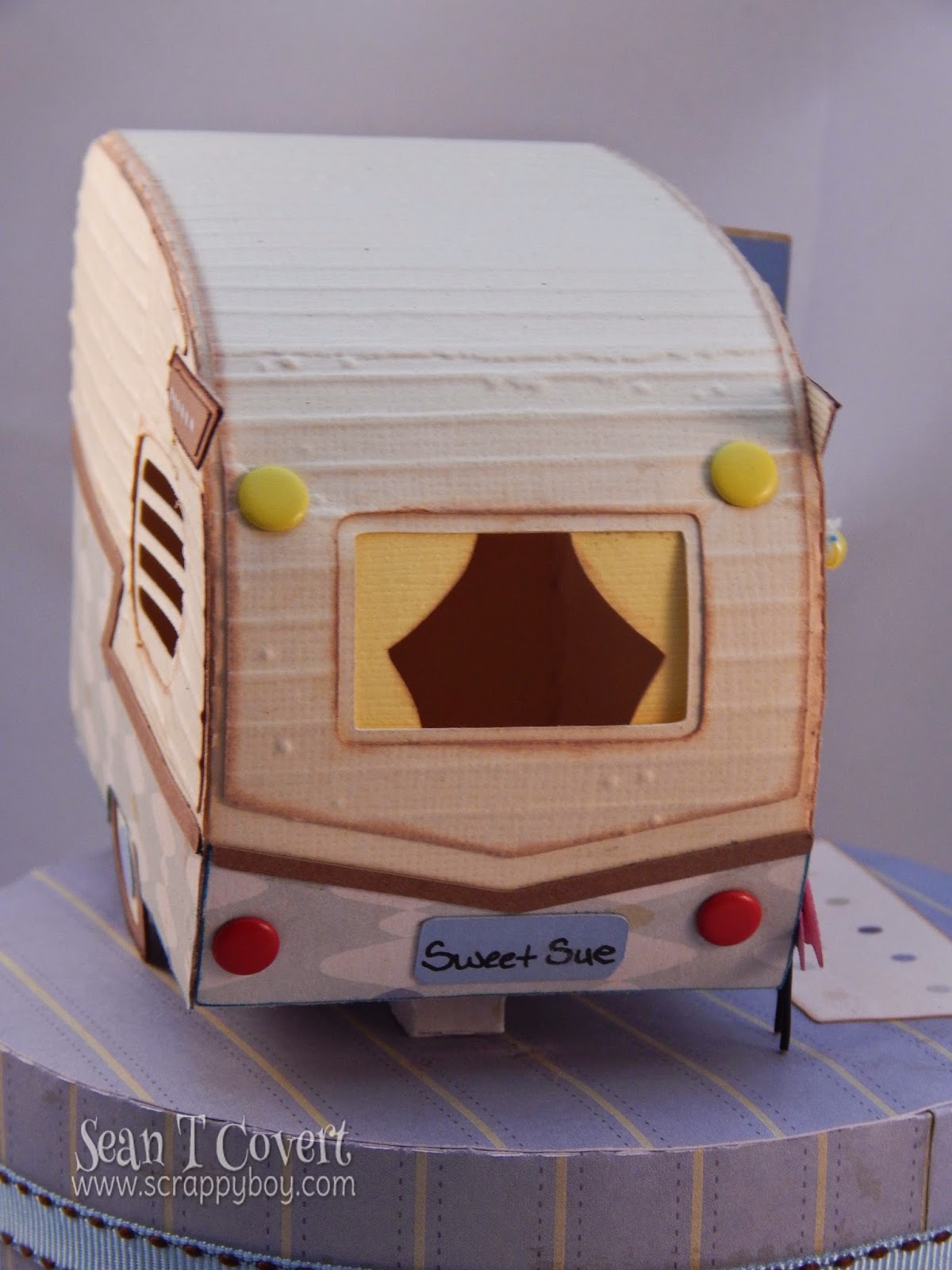 Scrappy Boy: A SUPER CUTE RV!!!
