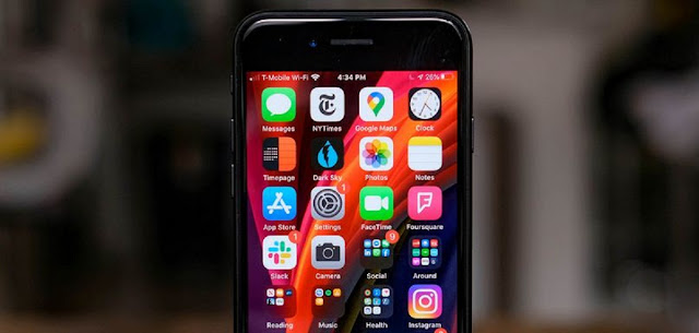 The Simple Steps to Use the iPhone SE Front Camera