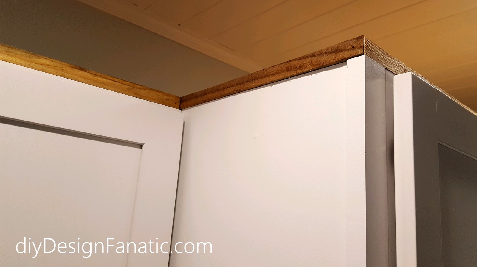 diy Design Fanatic How To Install Crown Molding On Full Overlay