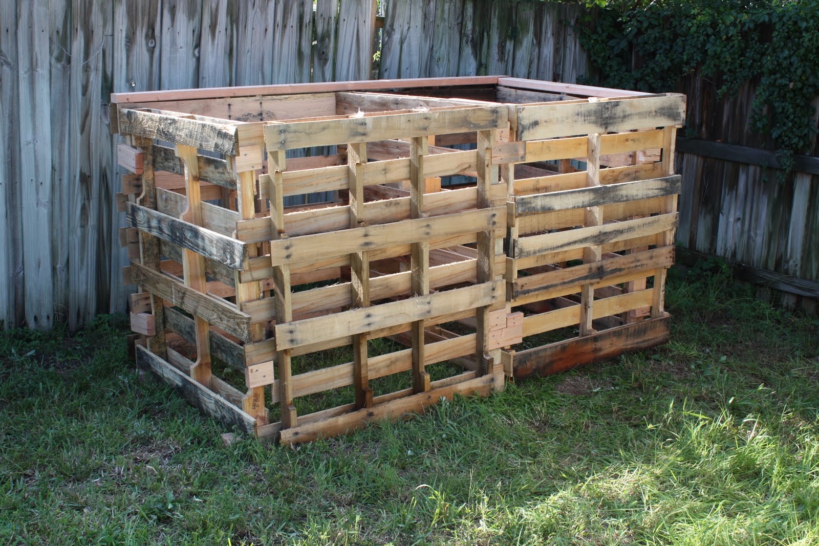 Our SelfSufficient Journey DIY Compost Bin Using Wood