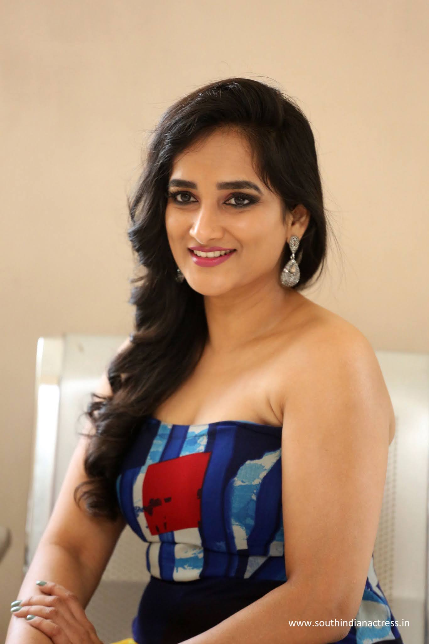 Actress Madhu Krishnan latest Photos stills • Ragalahari