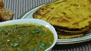 Makki ki Roti sarso ka Saag