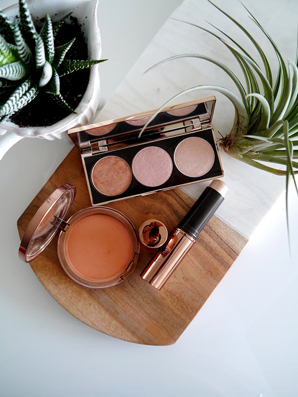 Introducing Nude By Nature, An Aussie Natural Makeup Line New To Canada Solo Lisa