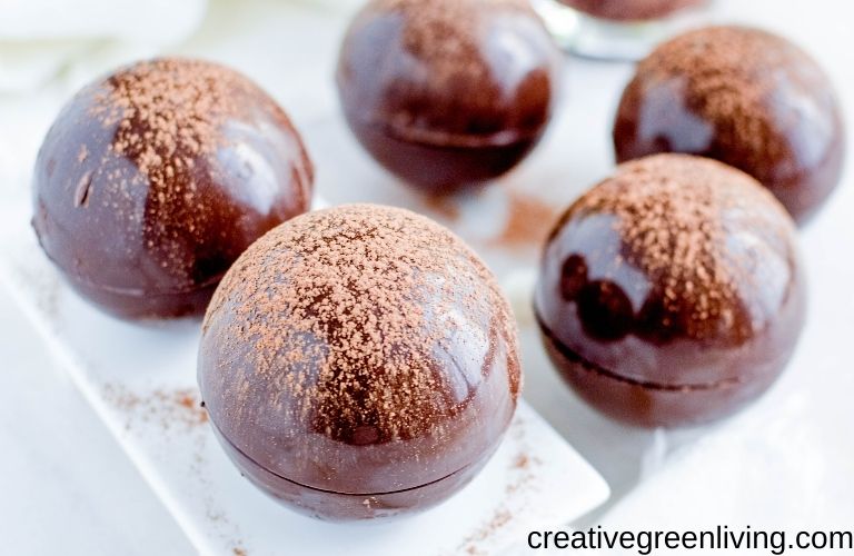 How To Make Diy Hot Cocoa Bombs With Marshmallows Creative Green Living How To Make Diy Hot Cocoa Bombs With Marshmallows Creative Green Living