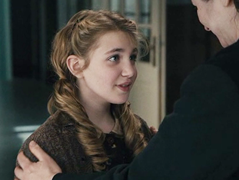 Liesel Meminger (Sophie Nélisse) en La ladrona de libros - Cine de Escritor Liesel Meminger (Sophie Nélisse) en La ladrona de libros - Cine de Escritor