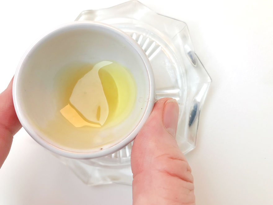 Mixing Honey and Essential Oils