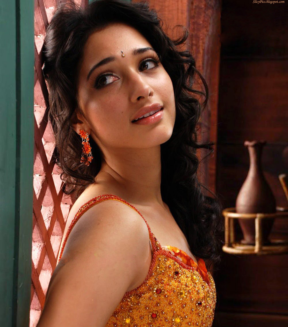 Slicypics Indian Actress Tamanna Bhatia Photos