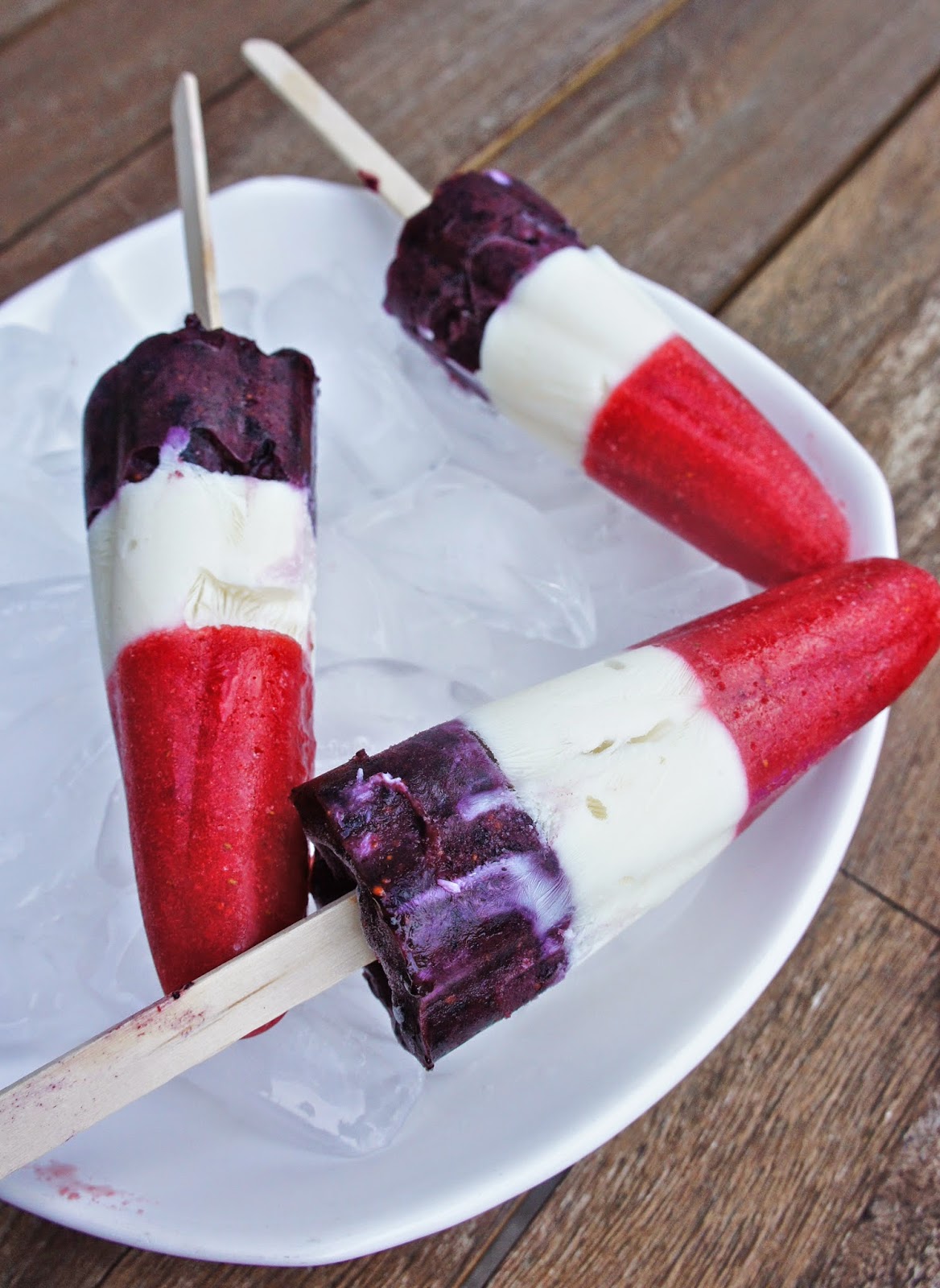 yums and loves Red, White, and Blue popsicles