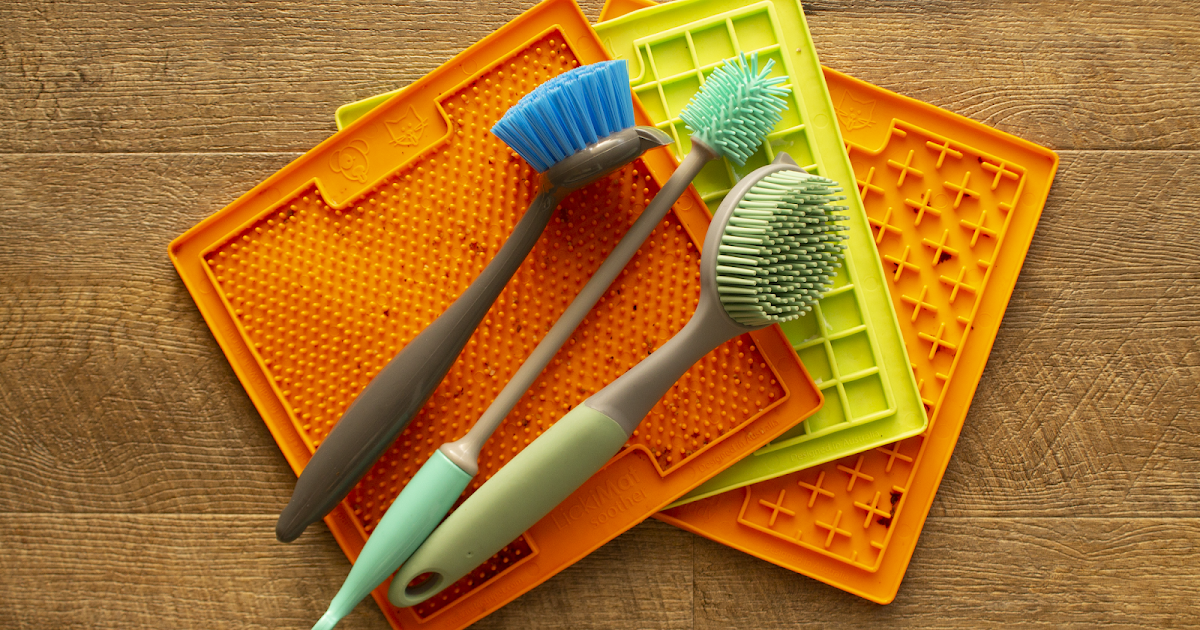 Plastic Non-Stick Dishwasher Safe Cleaning Brush