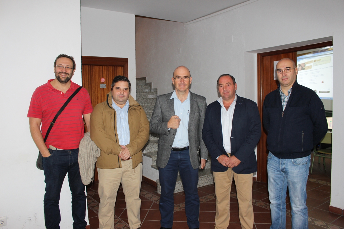 El delegado de Economía, Innovación, Ciencia y Empleo de la Junta de