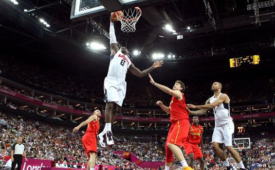 Kliping Para Juara Tekuk Spanyol di Final, Kobe Bryant Cs