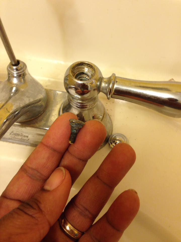 One Brown Mom Help My Bathroom Sink is Leaking!!!