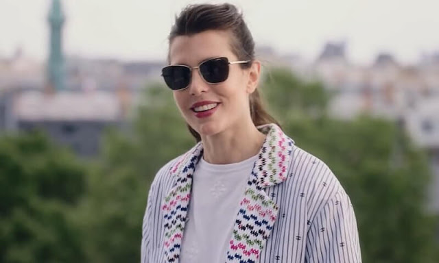 Charlotte Casiraghi wore a cotton multicolour jacket from Chanel Spring-Summer 2021 collection. Summer Readings