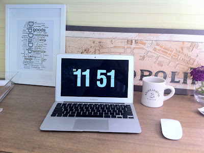 lobby downloaded screensaver fliqlo metropolitain hobby clock canvas sign