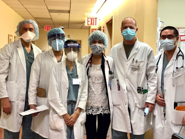 Col LaRochelle with the Internal Medicine ward team at Queen’s Hospital Center. [Image credit: Courtesy of Jeffrey LaRochelle, University of Central Florida]