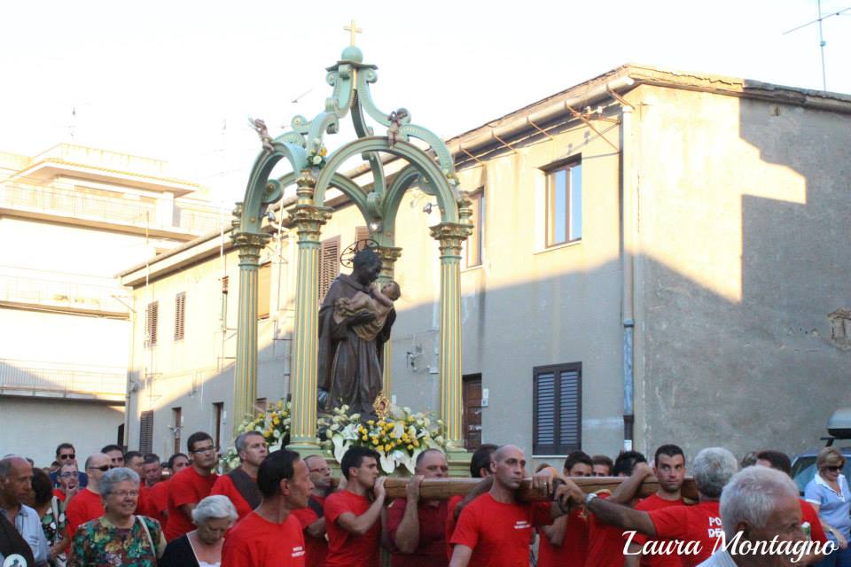 Quando Si Festeggia San Benedetto ACQUEDOLCI festeggia il patrono San Benedetto il Moro, religioso