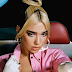 Dua Lipa faz tudo e entrega a melhor música do ano (até aqui) com seu novo single, "Physical"