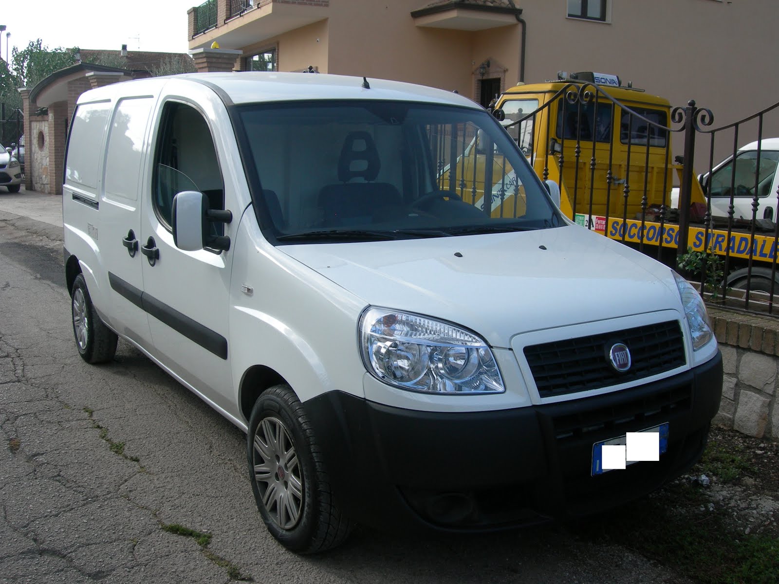 FIAT DOBLO' 1.4 T-JET NATURAL POWER MAXI METANO 2009 FRIGO COIBENTATO 7.500,00 EURO