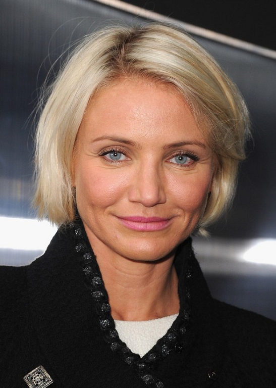 Is Age 50 To Old To Go Platinum Blonde | cortes de pelo corto para mujeres mayores de 40 peinados Is Age 50 To Old To Go Platinum Blonde | cortes de pelo corto para mujeres mayores de 40 peinados