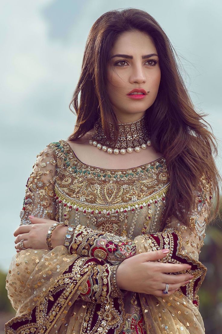 Pakistani actress|Latest Fashion Trends|