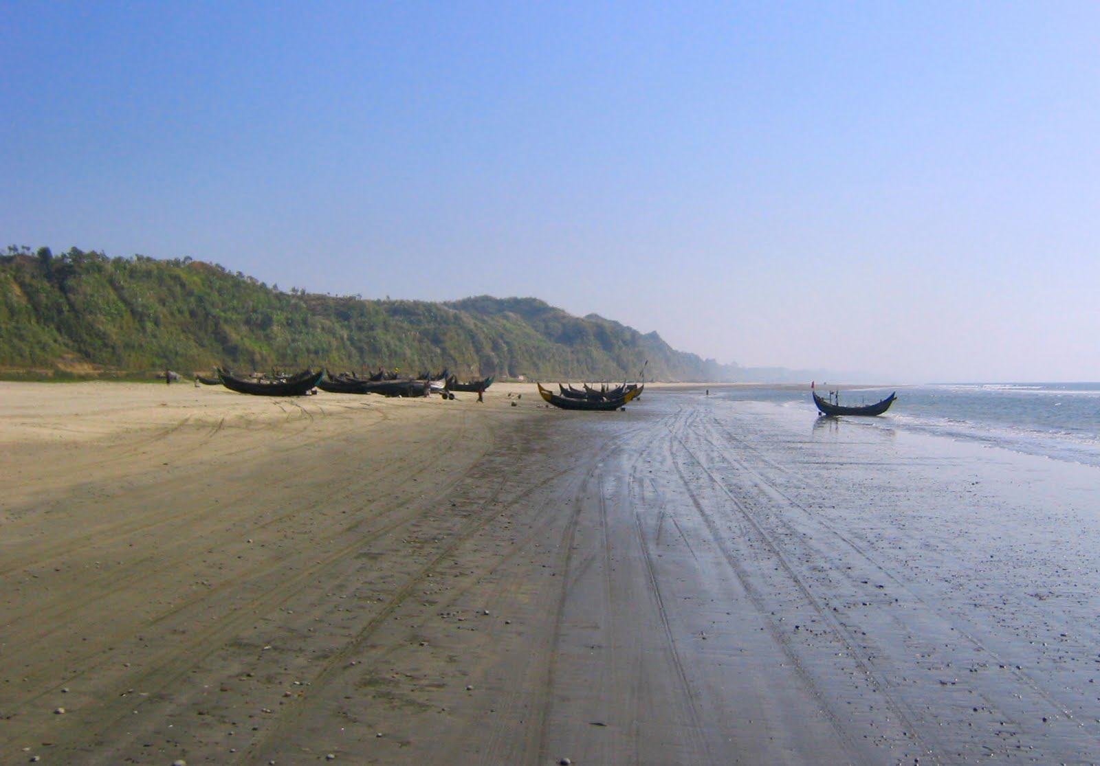 World Travel Express The Longest Sea Beach In The World Is Cox S Bazar