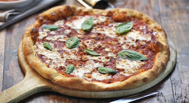 pizza, pizza terbaik di kuala lumpur, pizza delivery, penghantaran pizza, restoran pizza sedap, pizza sedap, pizza murah, pizza halal di kuala lumpur