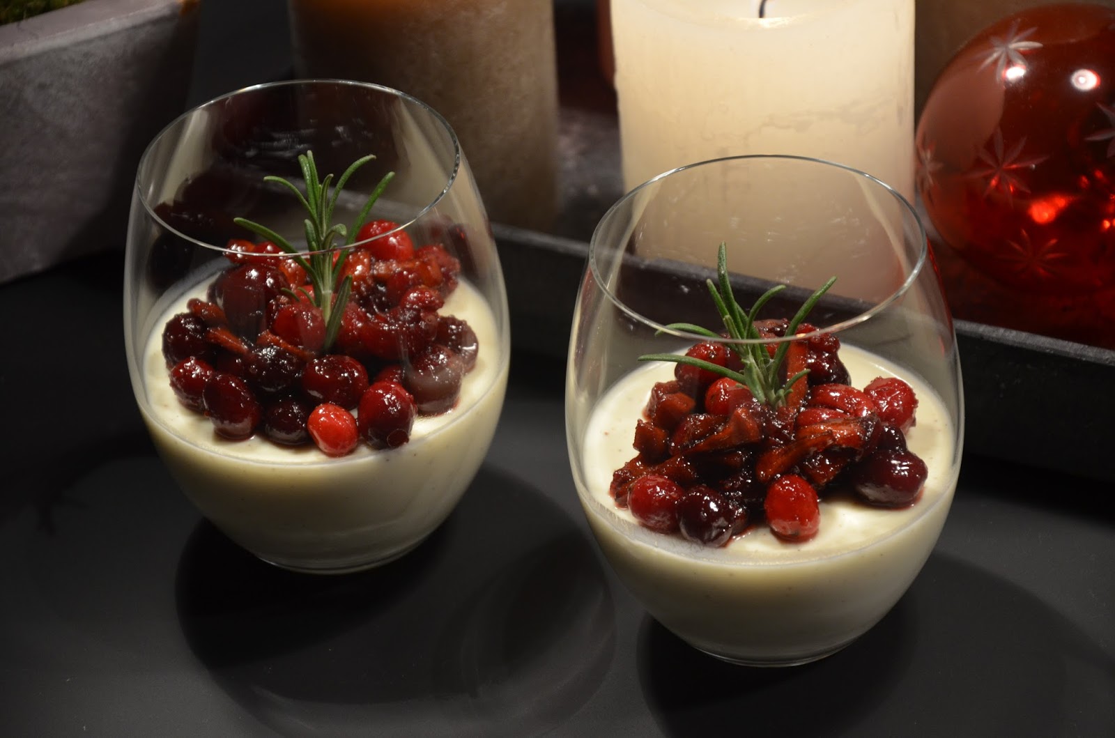 Weihnachtliche PannaCotta mit CranberryKompott Rezeptra Food and More