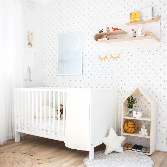 Nursery with Rafa-kids L shelf 