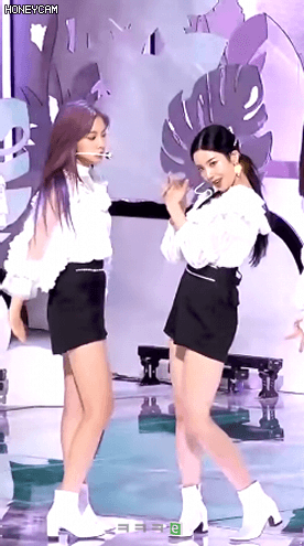 혜원이는 놀라지도 않는구나 그냥 씨~익 웃네!.은비