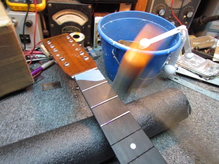 DIY Guitar Fret Bender Tool Crawls Backward (When Alarmed)