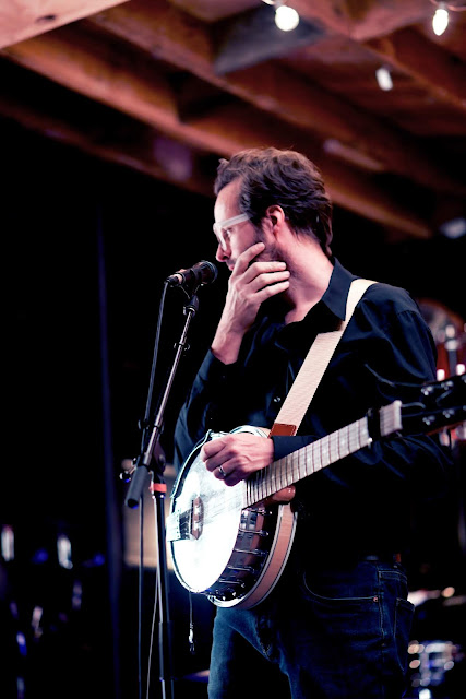 Matthew Odmark of Jars of Clay performing at Gray Matters Studio, Nashville Photographer Sarah Bello